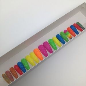 Toucan Colorful Stiletto Set of 20